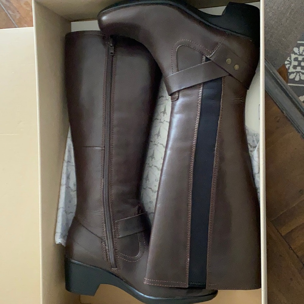 New Clarks women boot